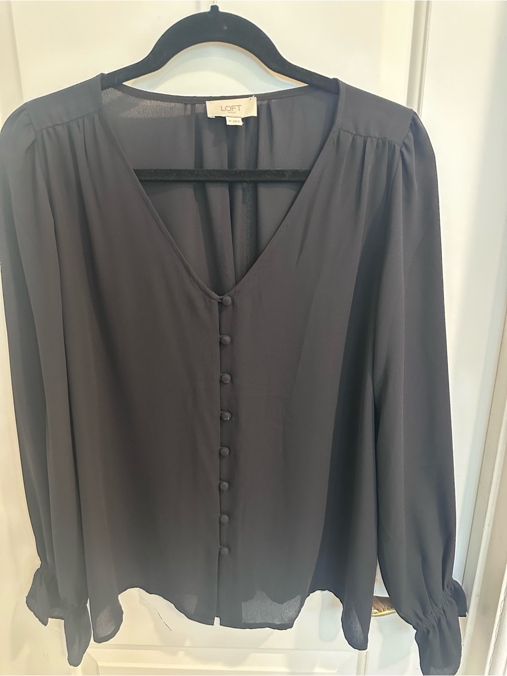 LOFT Black V-Neck Button-Front Blouse with Ruffle Sleeves Size Medium